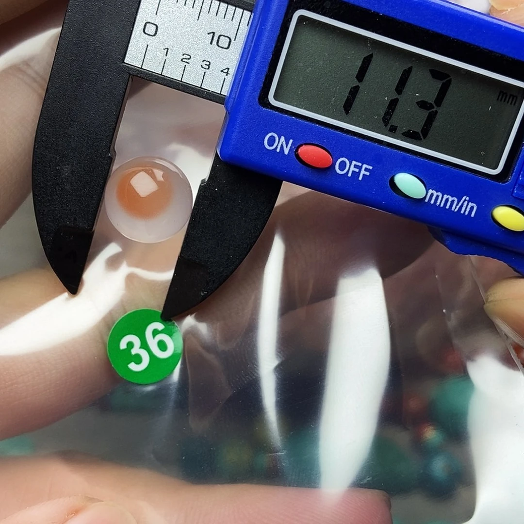 南红玛瑙未镶嵌南红玛瑙有瑕疵