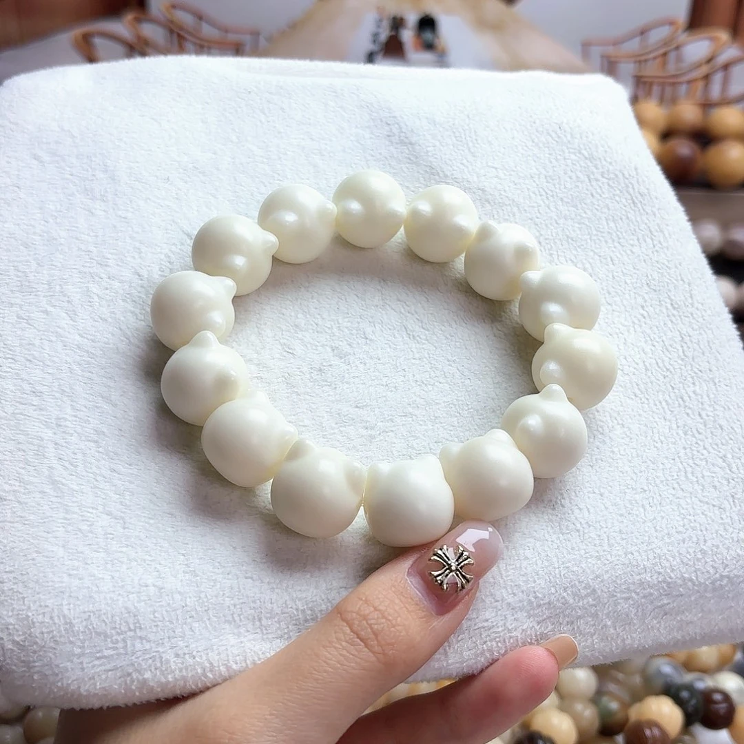 菩提根/象牙果吊坠卡18瓷白猫猫头