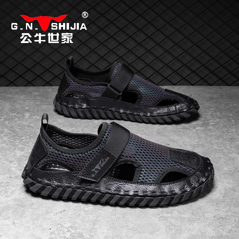 公牛世家夏季新款2025外穿登山涉水速干网鞋爸爸包头沙滩洞洞鞋男