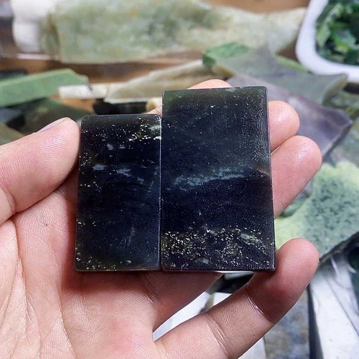 和田玉（糖玉）未镶嵌珠宝半成品炊*