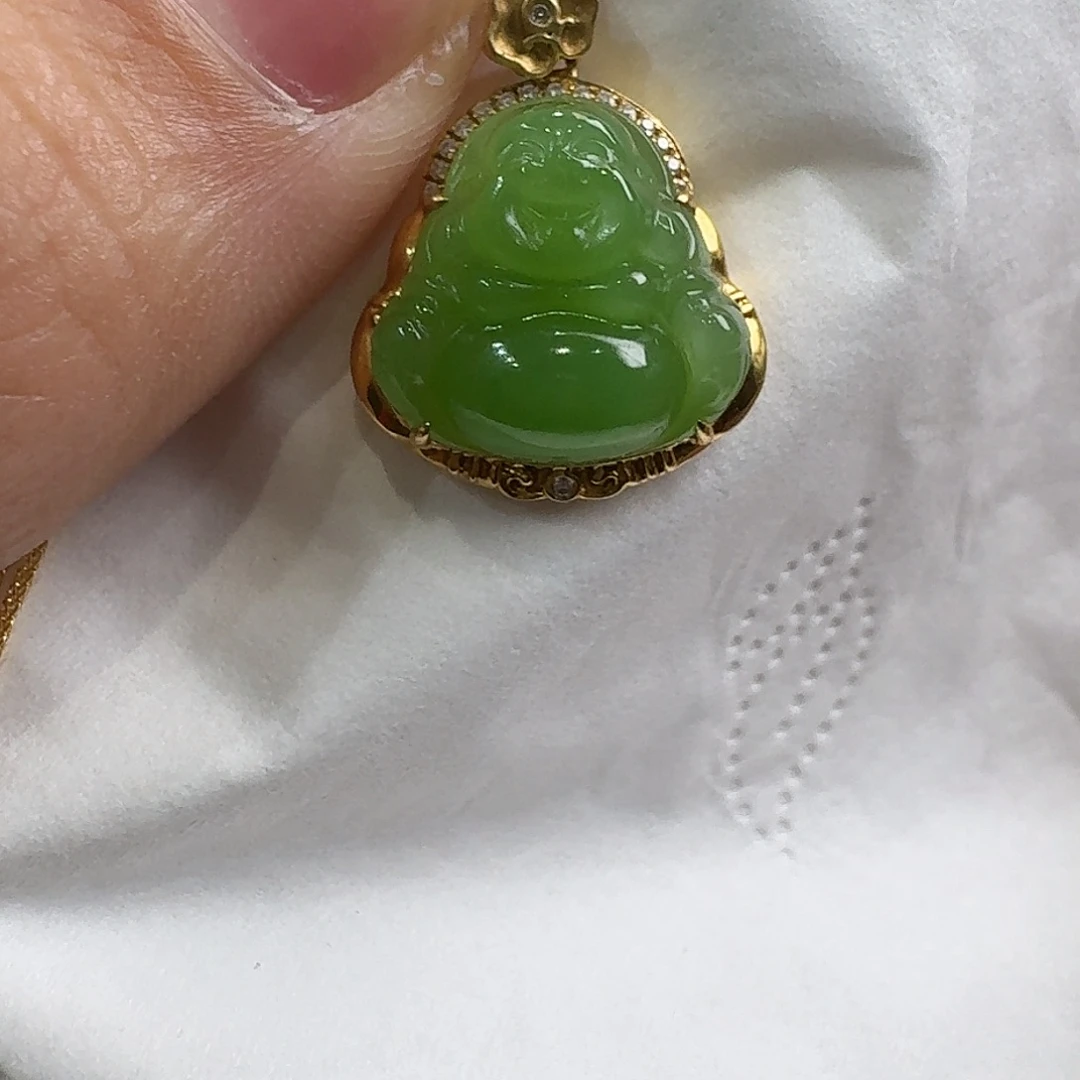 和田玉颈饰18K金镶嵌