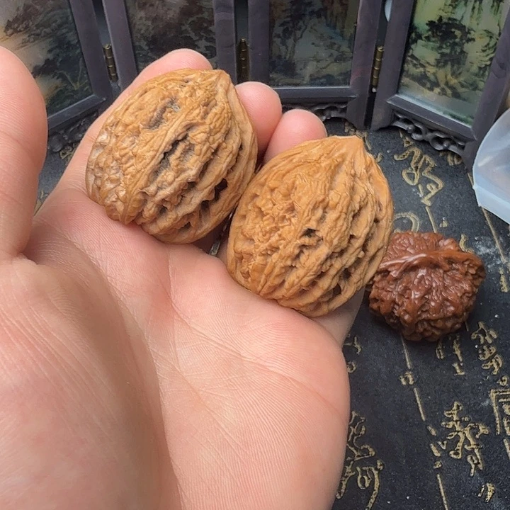 文玩核桃吊坠九龙筋36