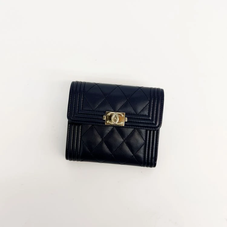 95新/香奈儿/C6844908800/[251116LLYC]