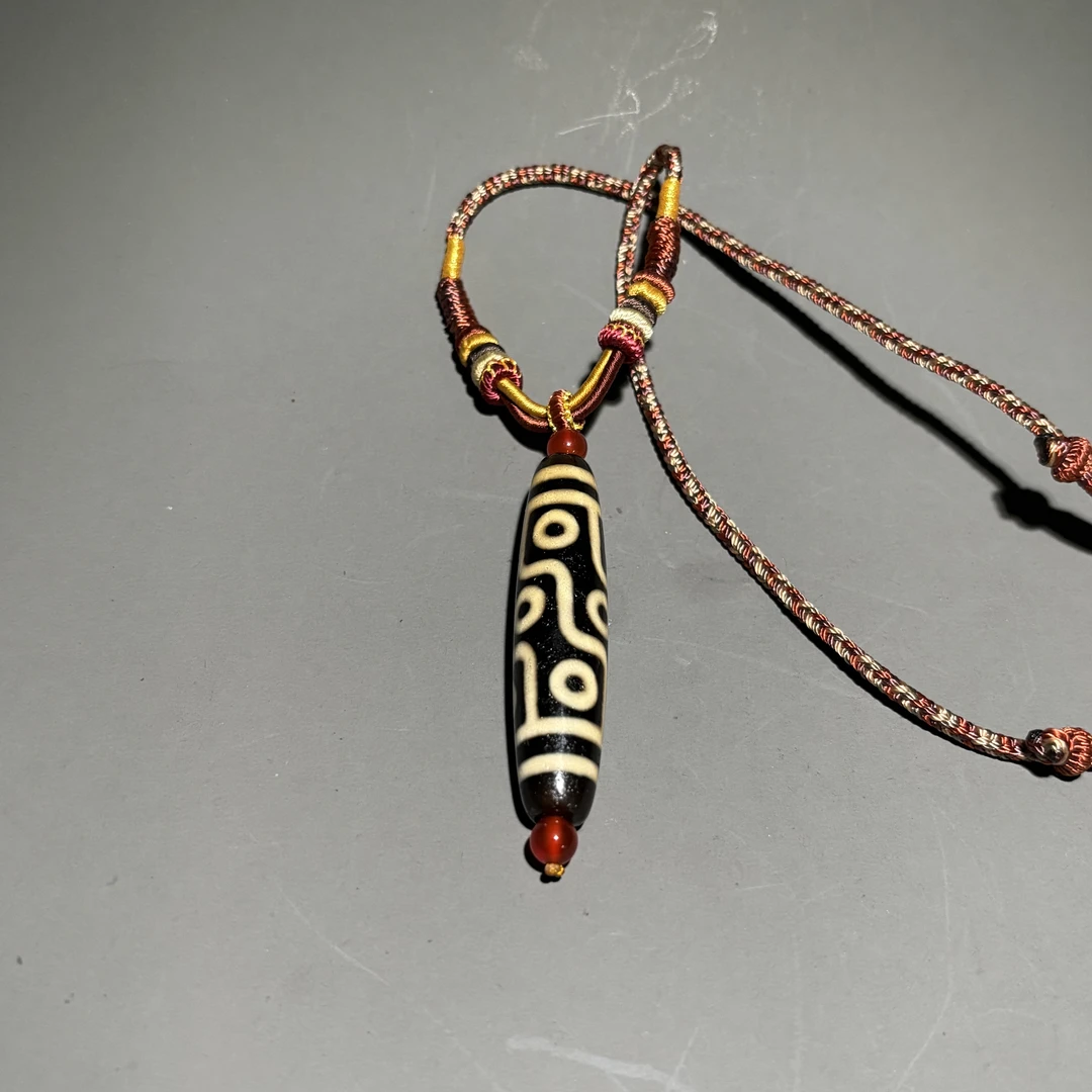 HZ99472玛瑙折线九眼挂件-朵云轩