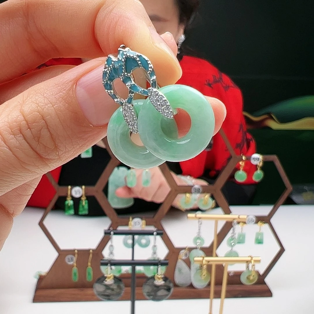 翡翠耳饰银S925镶嵌天然翡翠