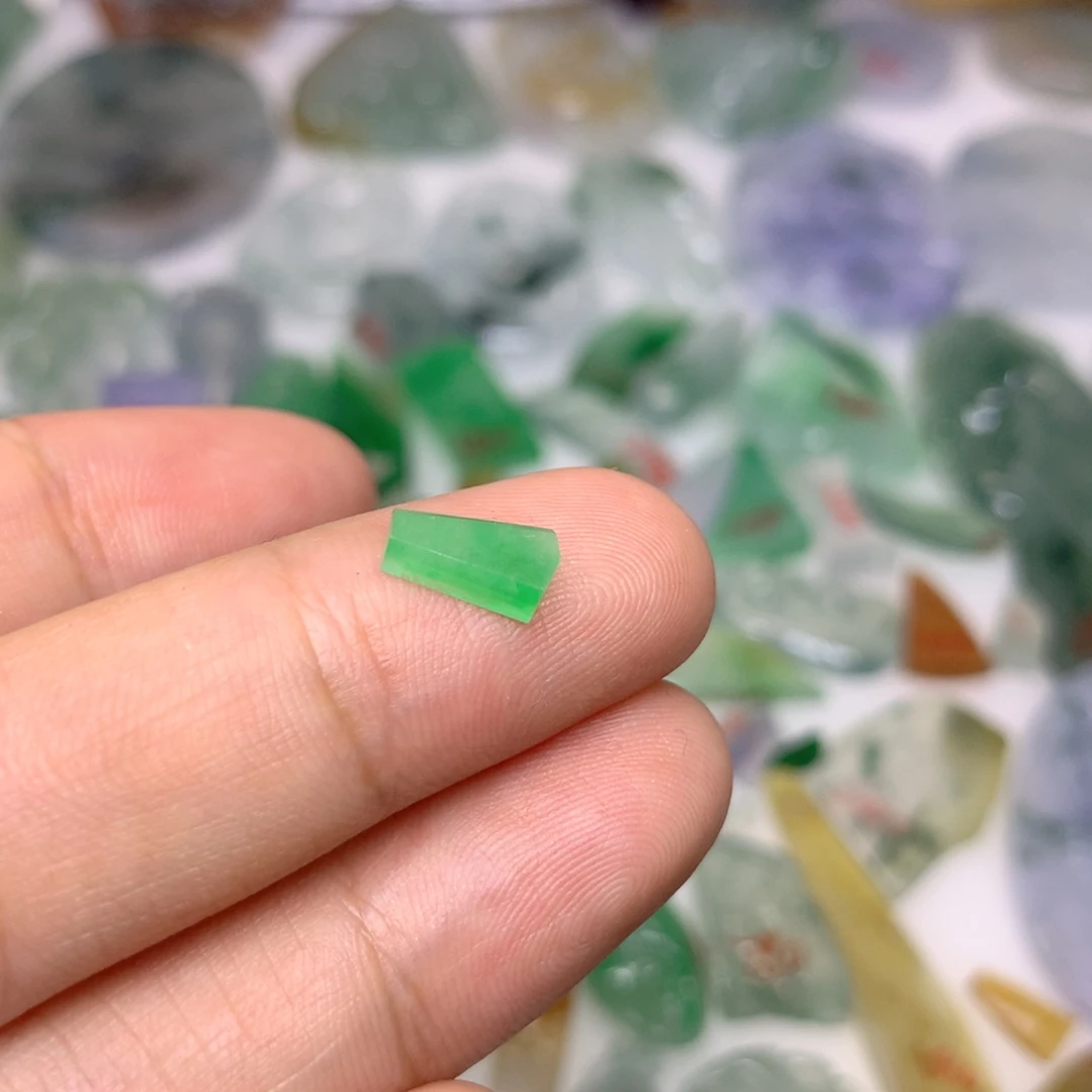 定制翡翠未镶嵌天然翡翠定制