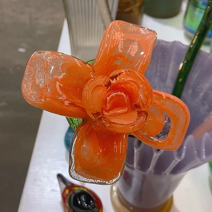 琉璃花瓶高45厘米宽9