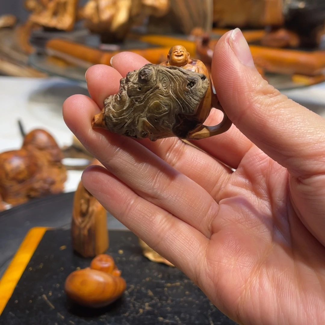 柏木（崖柏）马****柒工艺品