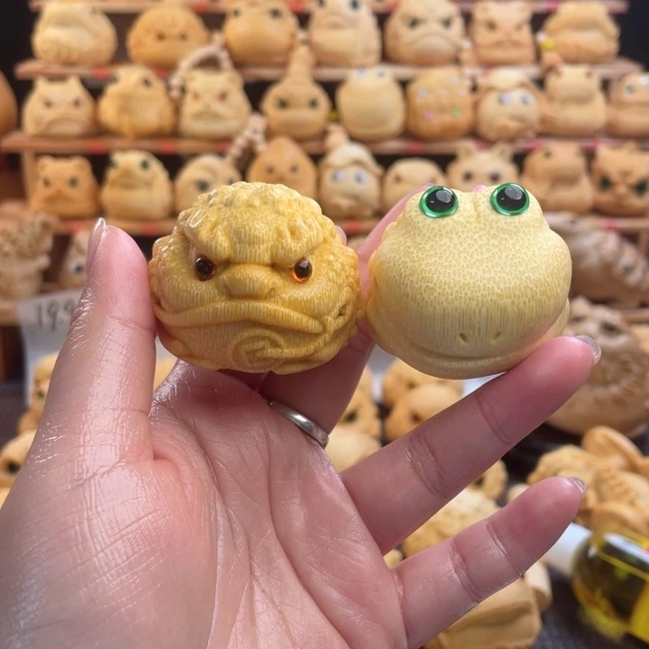 竹两只福利4+微瑕金蟾