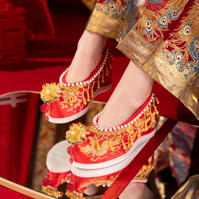 金缕红妆婚鞋新娘结婚中式手工搭配秀禾婚礼红色高端流苏婚鞋国风
