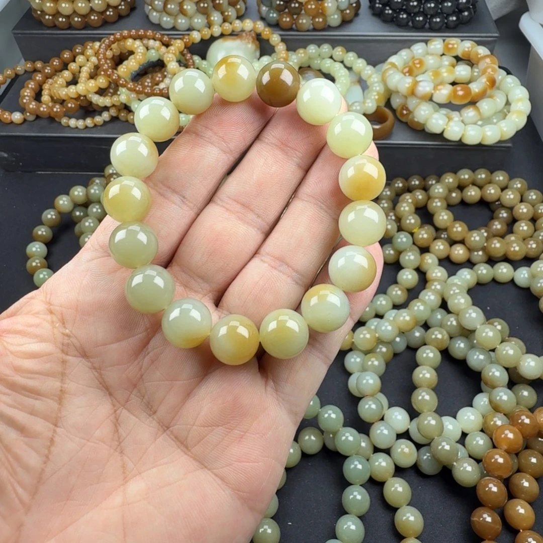 银***店和田玉未镶嵌手链