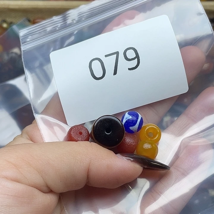 莹***儿玛瑙/玉髓未镶嵌手链