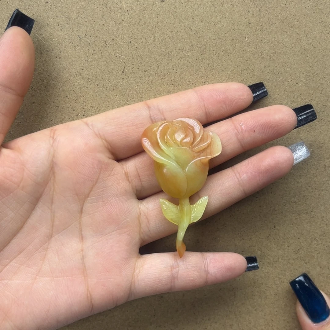 蛇纹石玉颈饰未镶嵌M****