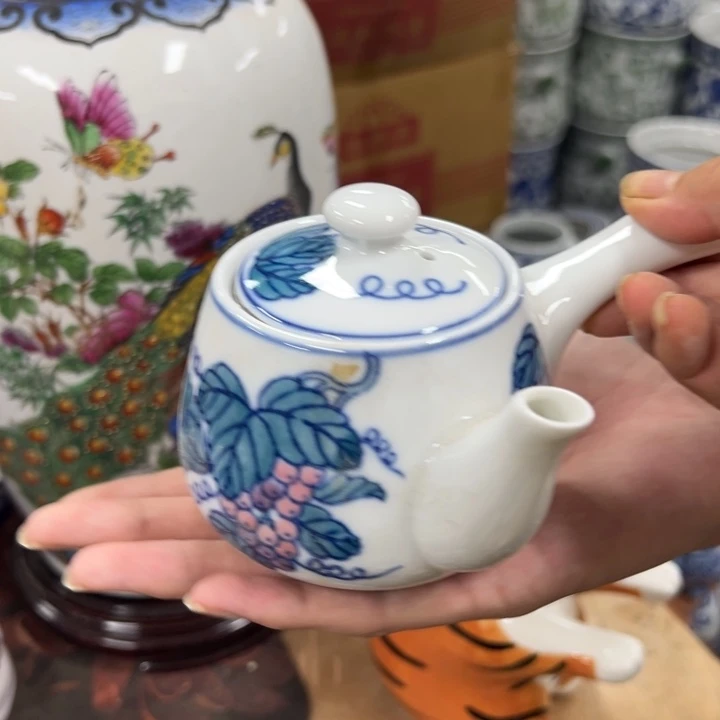 瓷片微瑕。。。。。。。。。。。。。