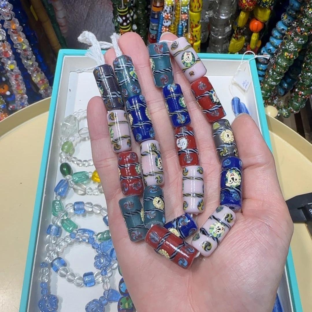 琉璃非金属西亚彩绘狮子脸琉璃珠