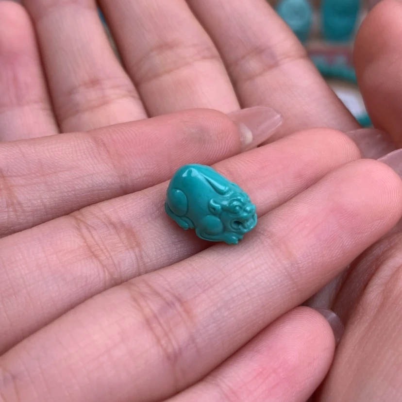 【闪购商品】绿松石雕刻未镶嵌