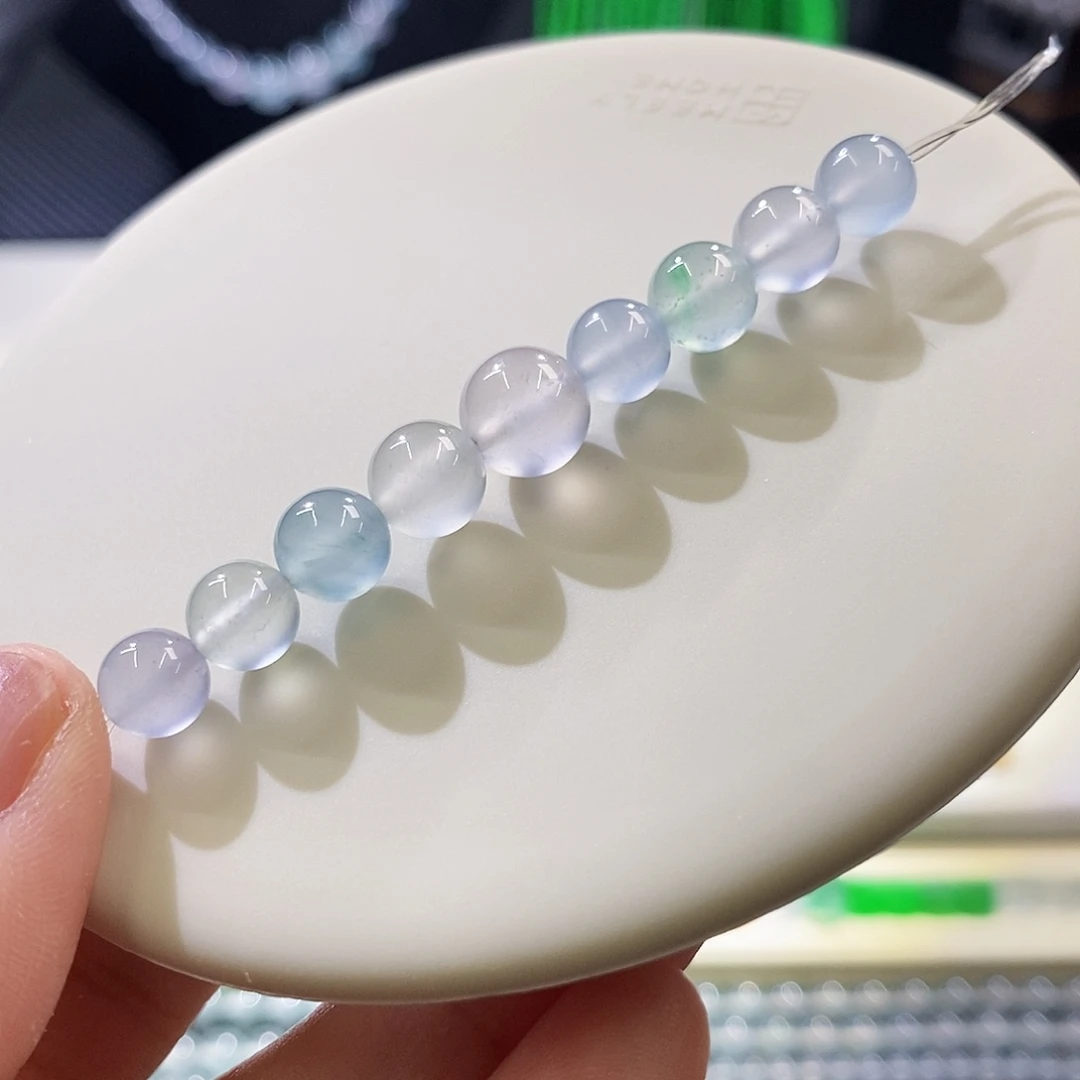 翡翠未镶嵌挂件马卡隆