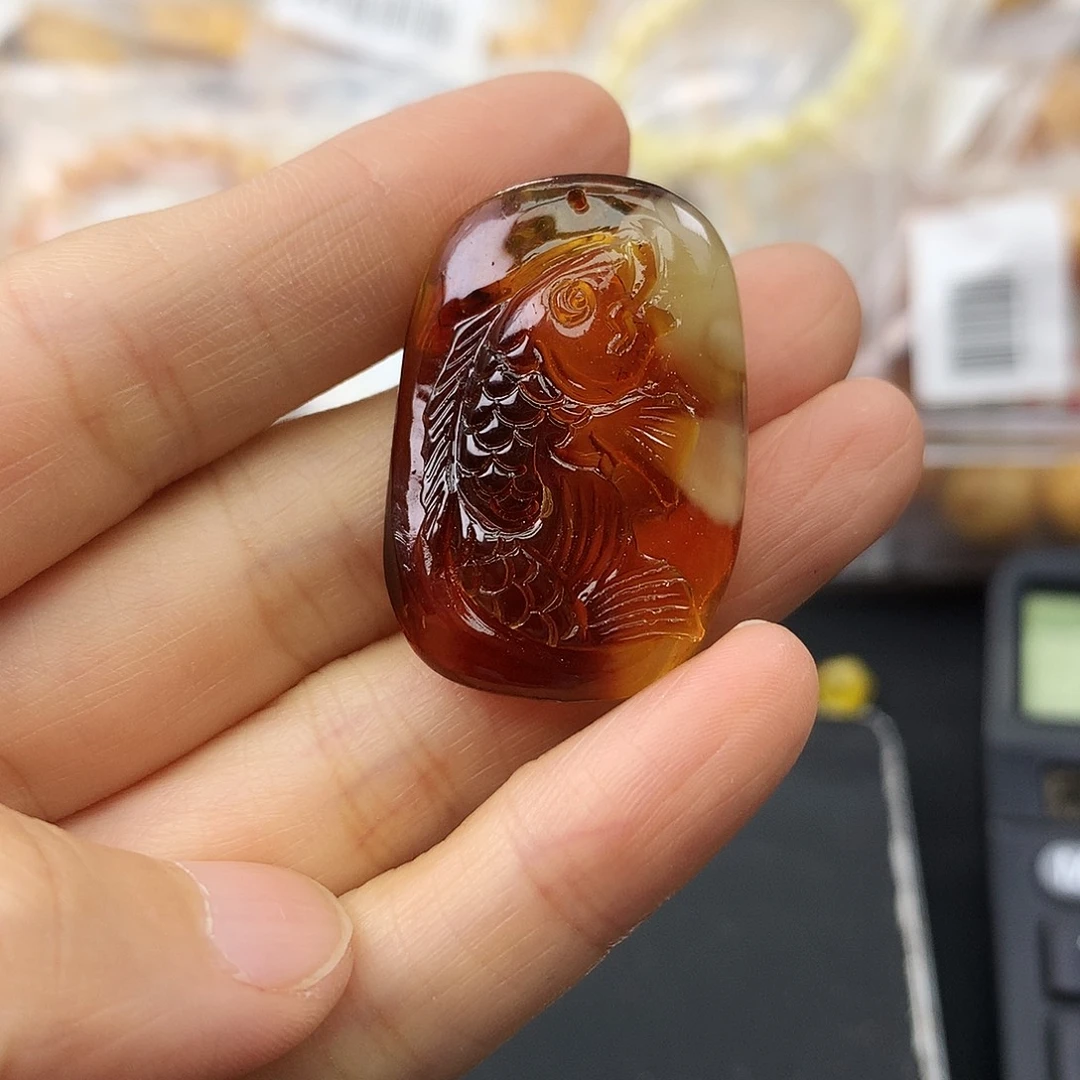 琥珀未镶嵌珠宝奇石