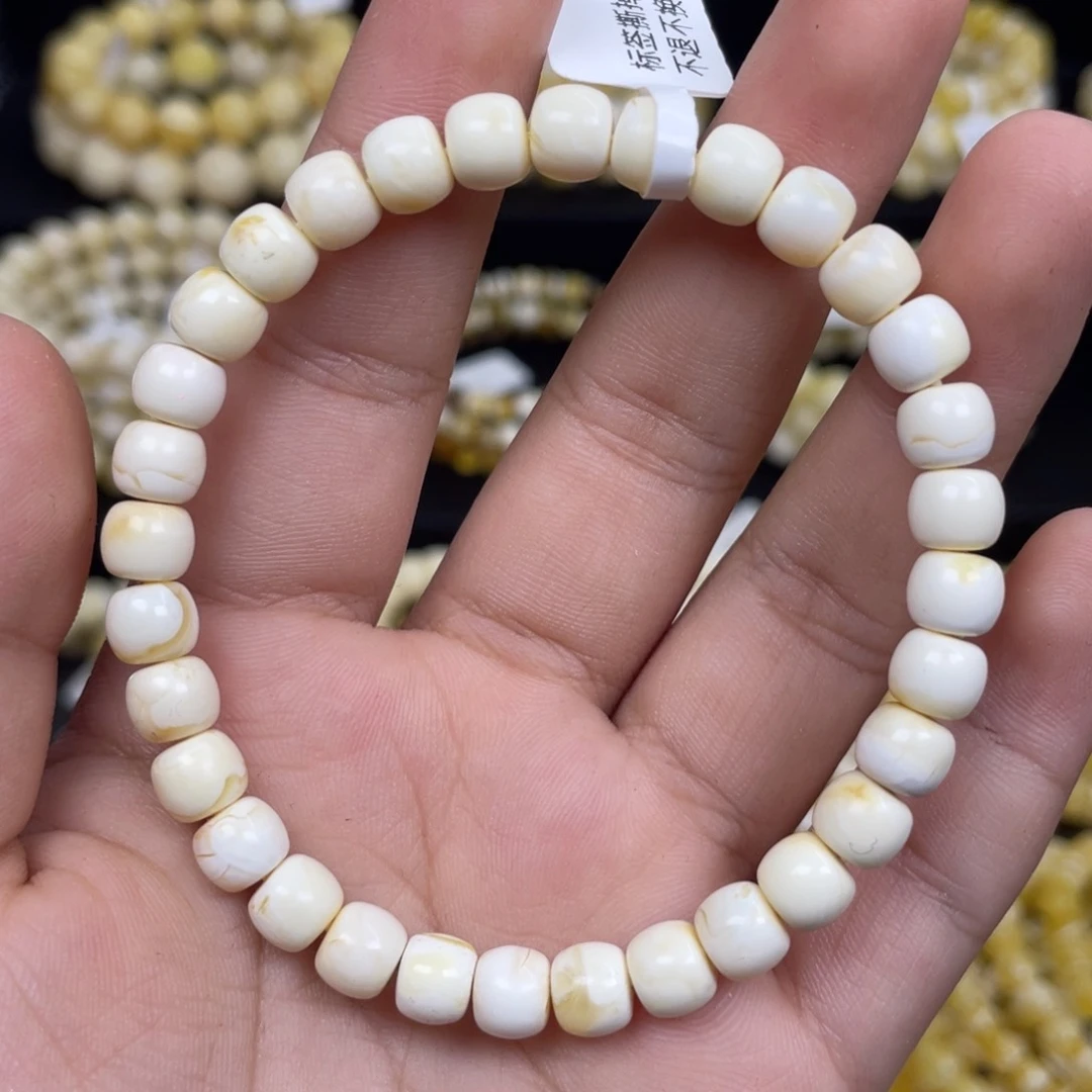 裸石琥珀未镶嵌6.8m