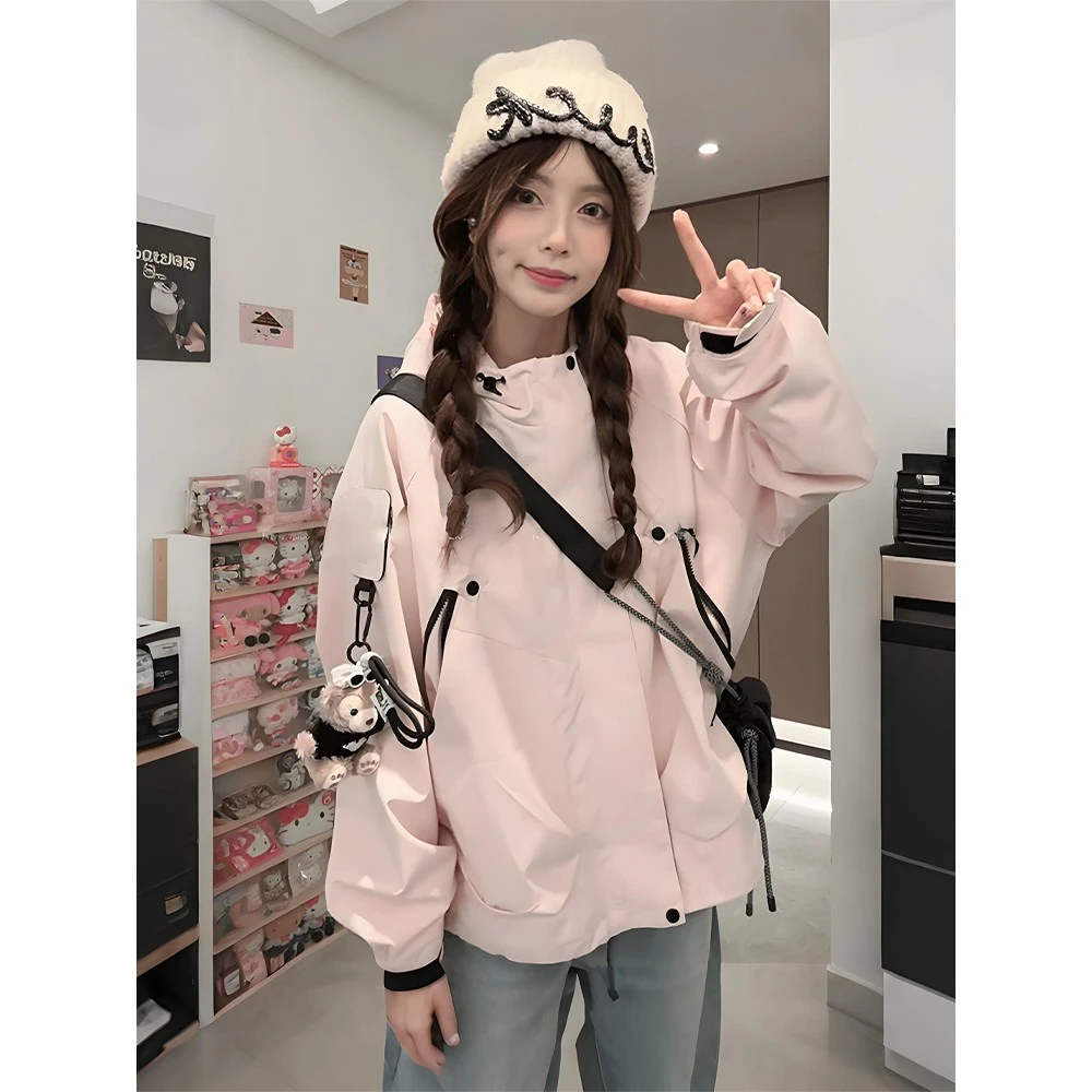 多巴胺粉色软壳冲锋衣春秋女款爬山穿搭防风防水显瘦外套户外夹克