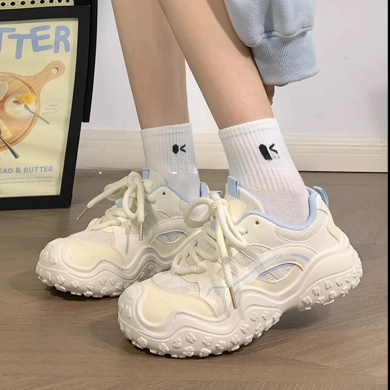 回力户外休闲登山运动鞋女软底秋季网面透气原创轻便老爹鞋ins潮