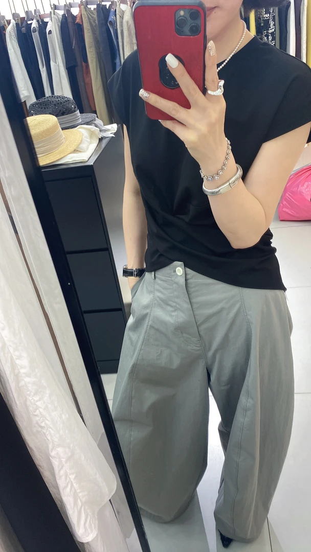 休闲风时尚多巴胺穿搭莫奈花园风短袖
