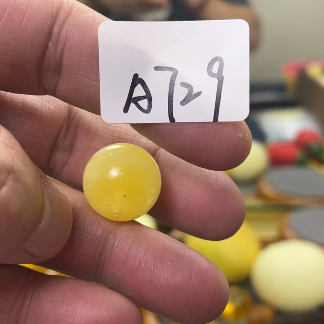 手链琥珀未镶嵌多样性发，发其中一件