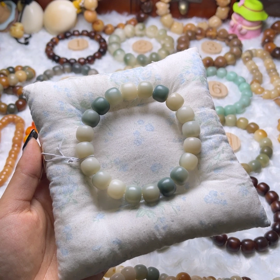 菩提根/象牙果手串薄荷奶绿卡12默认微瑕