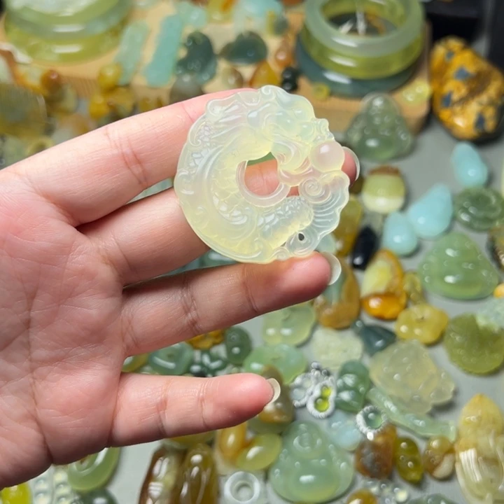 未镶嵌蛇纹石玉微瑕