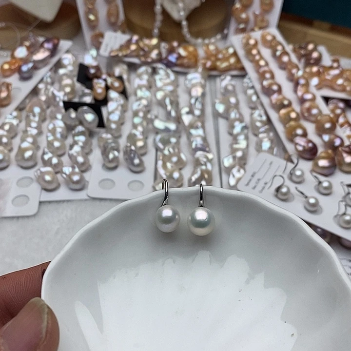 淡水珍珠颈饰合金022