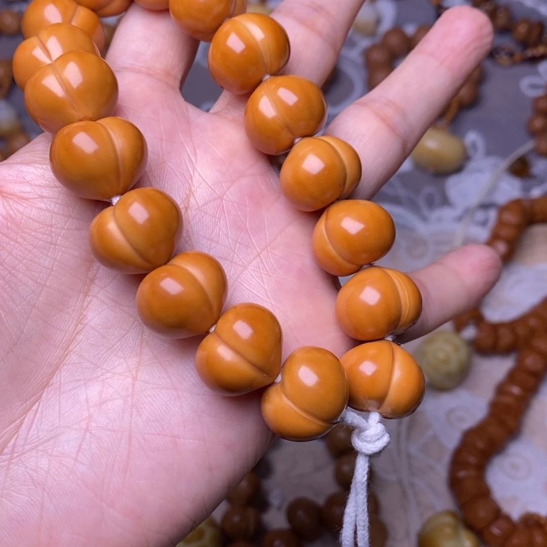 把件猴头核桃柯基屁桃高定