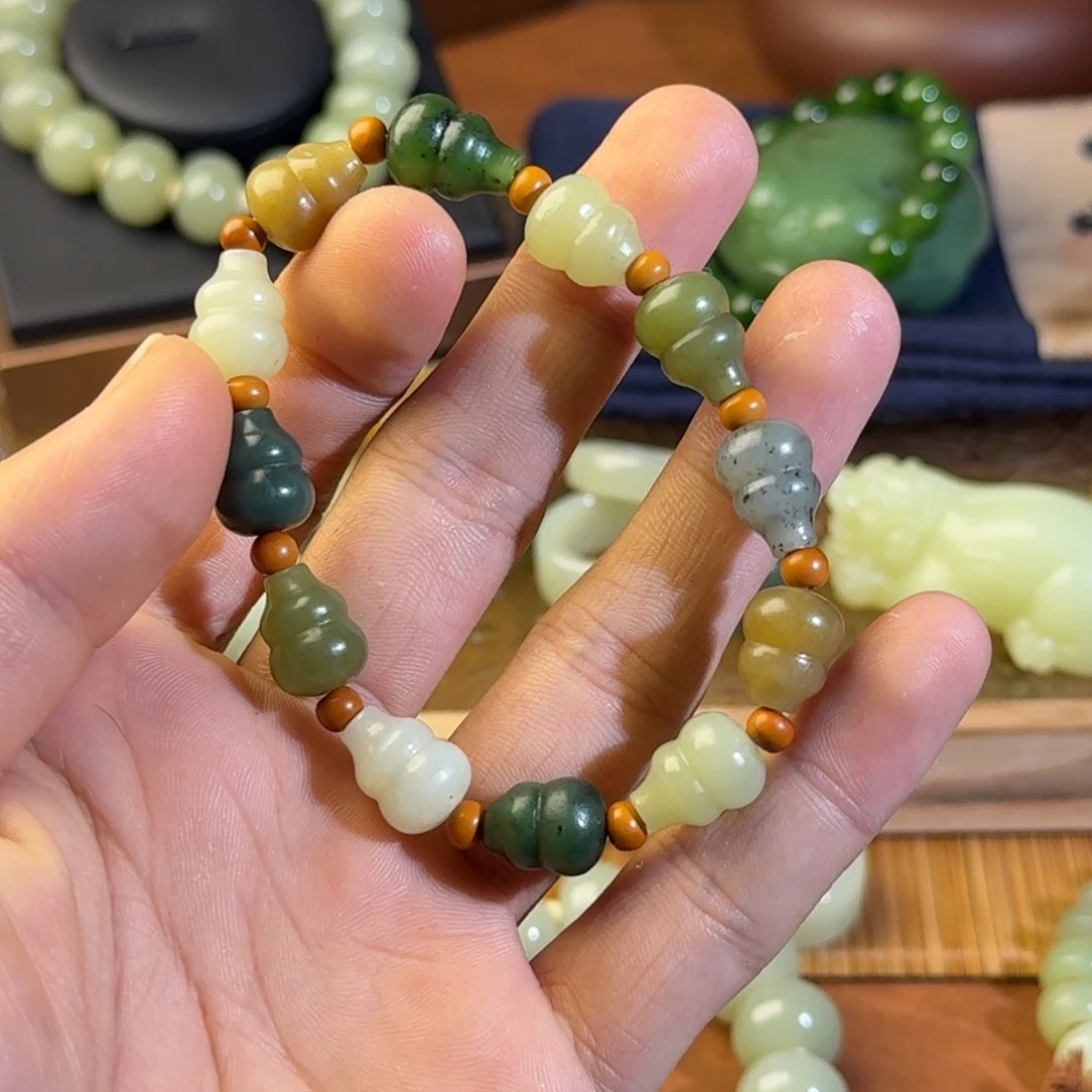 和田玉未镶嵌手链