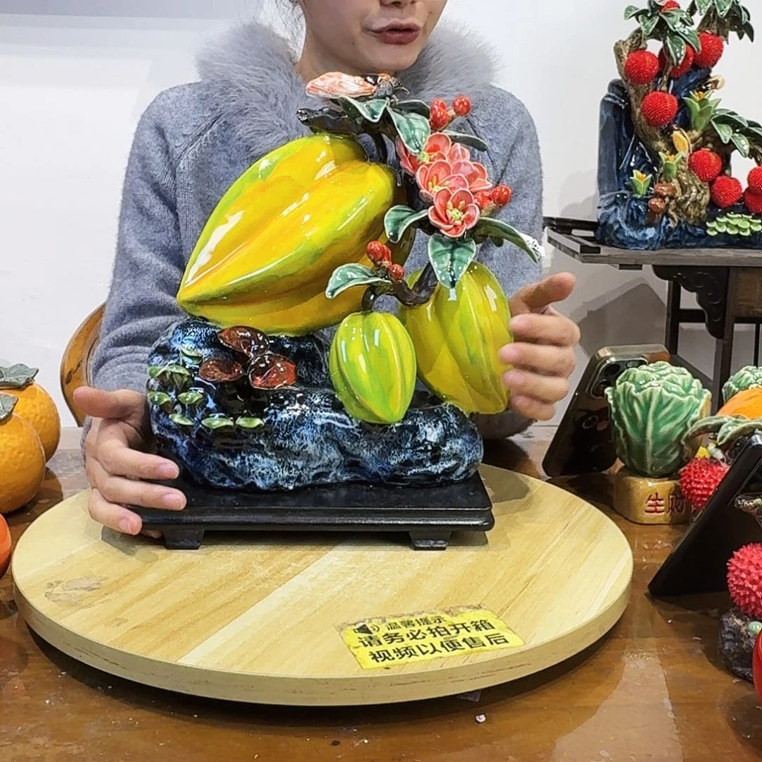 陶瓷三羊开泰摆件