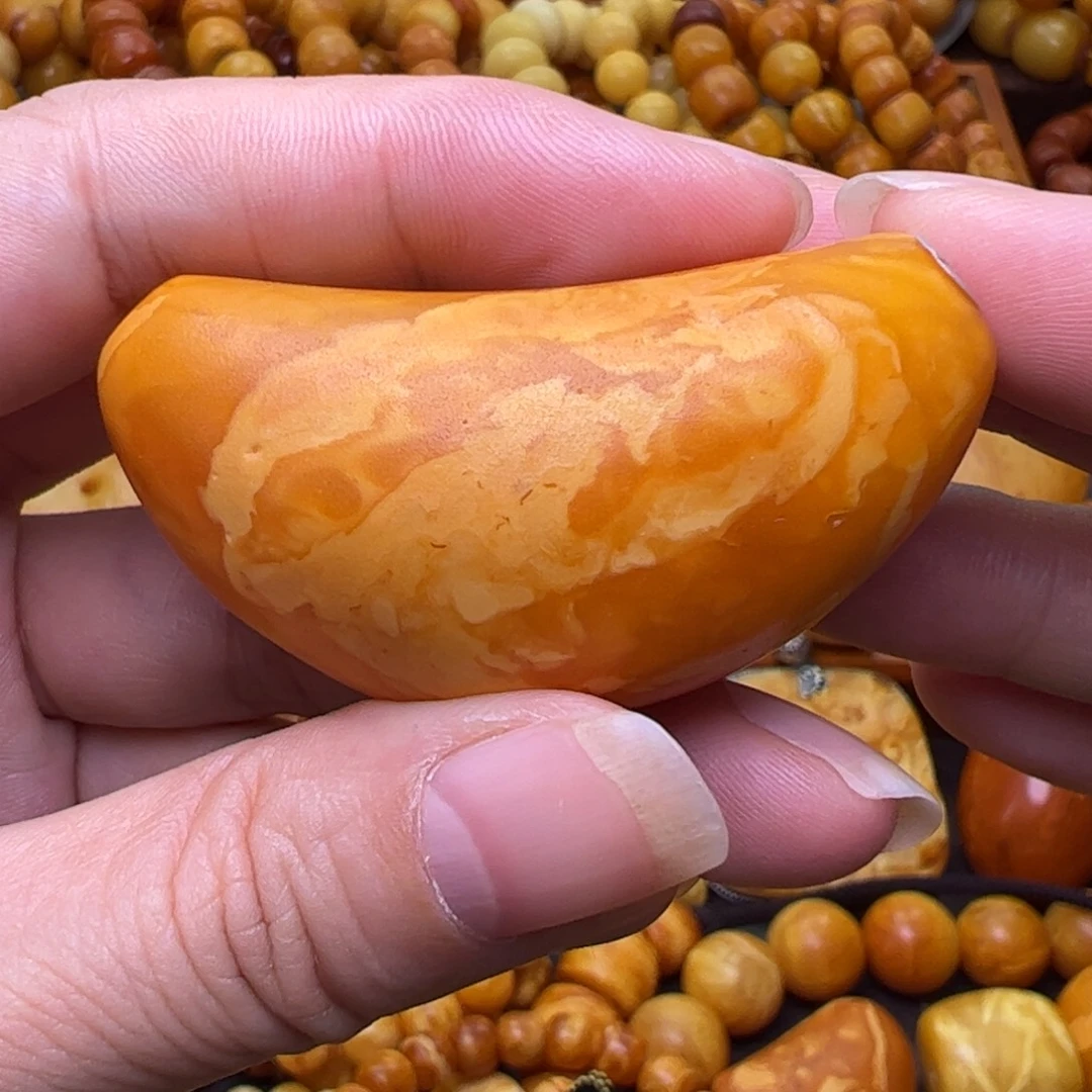蜜蜡未镶嵌珠宝奇石腰子