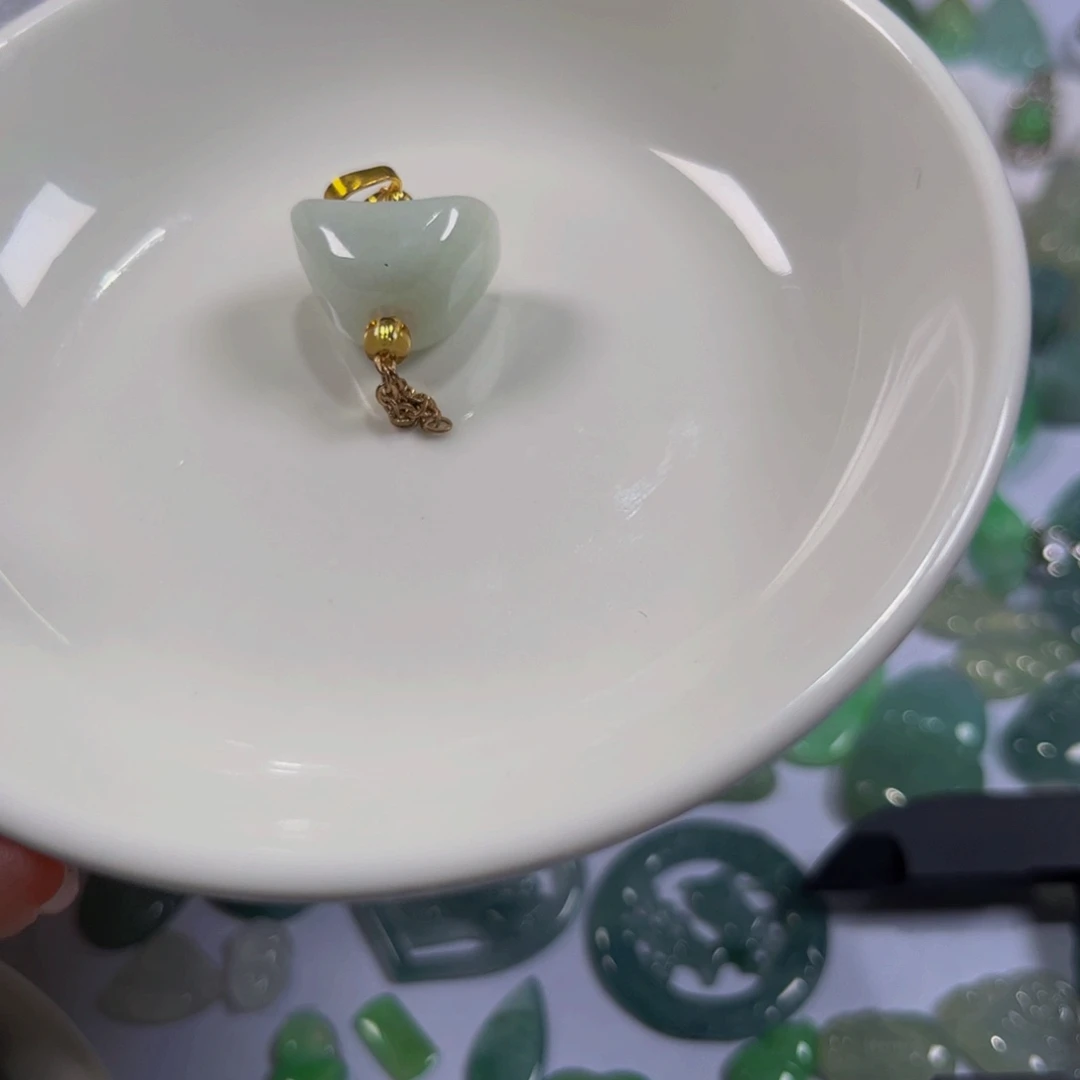 翡翠未镶嵌手串元宝