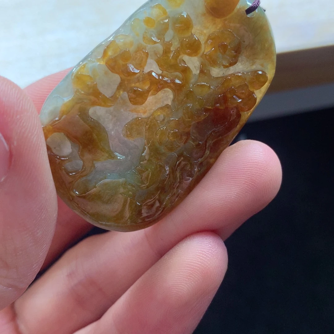 翡翠未镶嵌颈饰吊坠