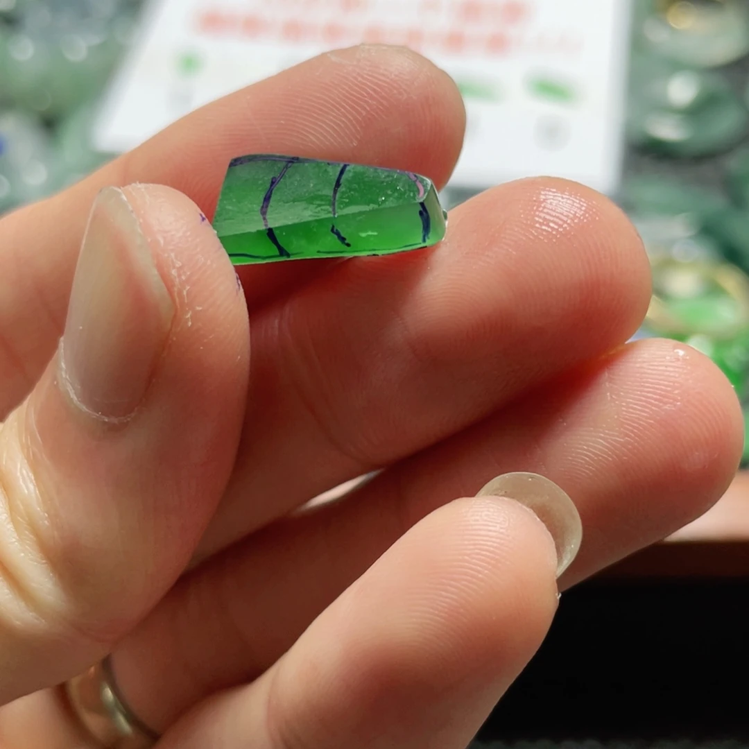 定制翡翠未镶嵌翡翠