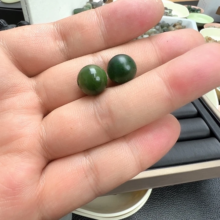 和田玉未镶嵌珠宝半成品