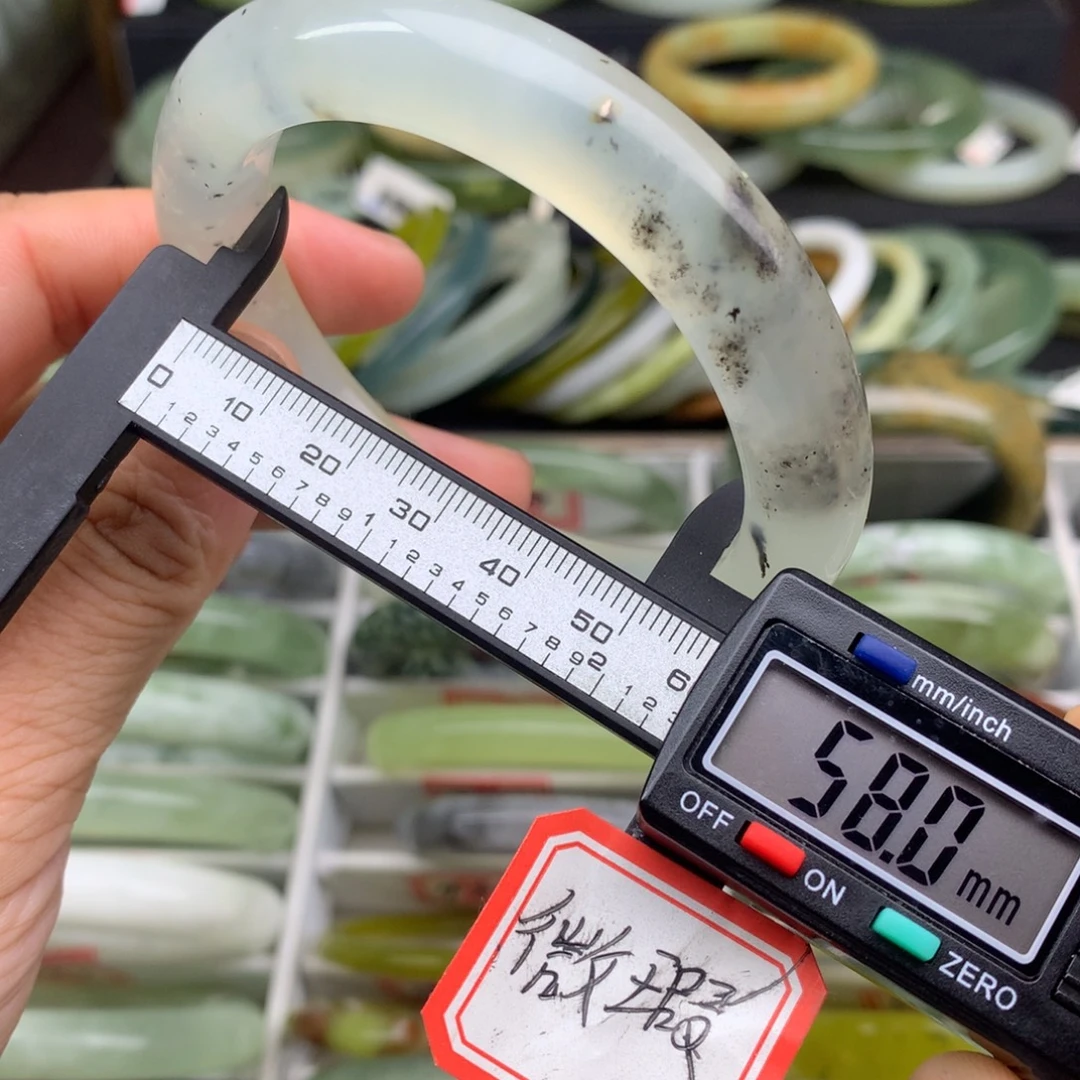 未镶嵌蛇纹石玉手镯482