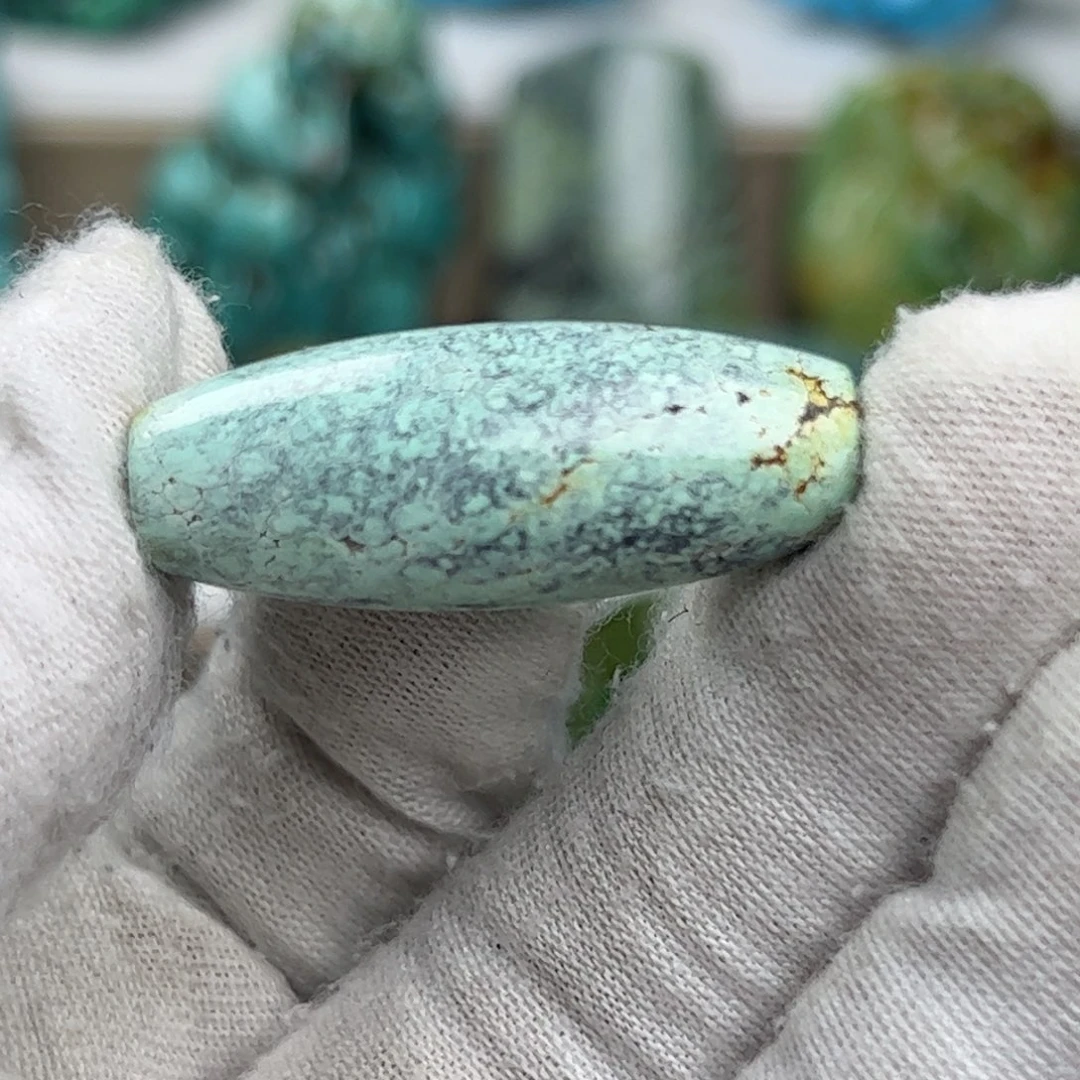 绿松石未镶嵌天然原矿绿松石