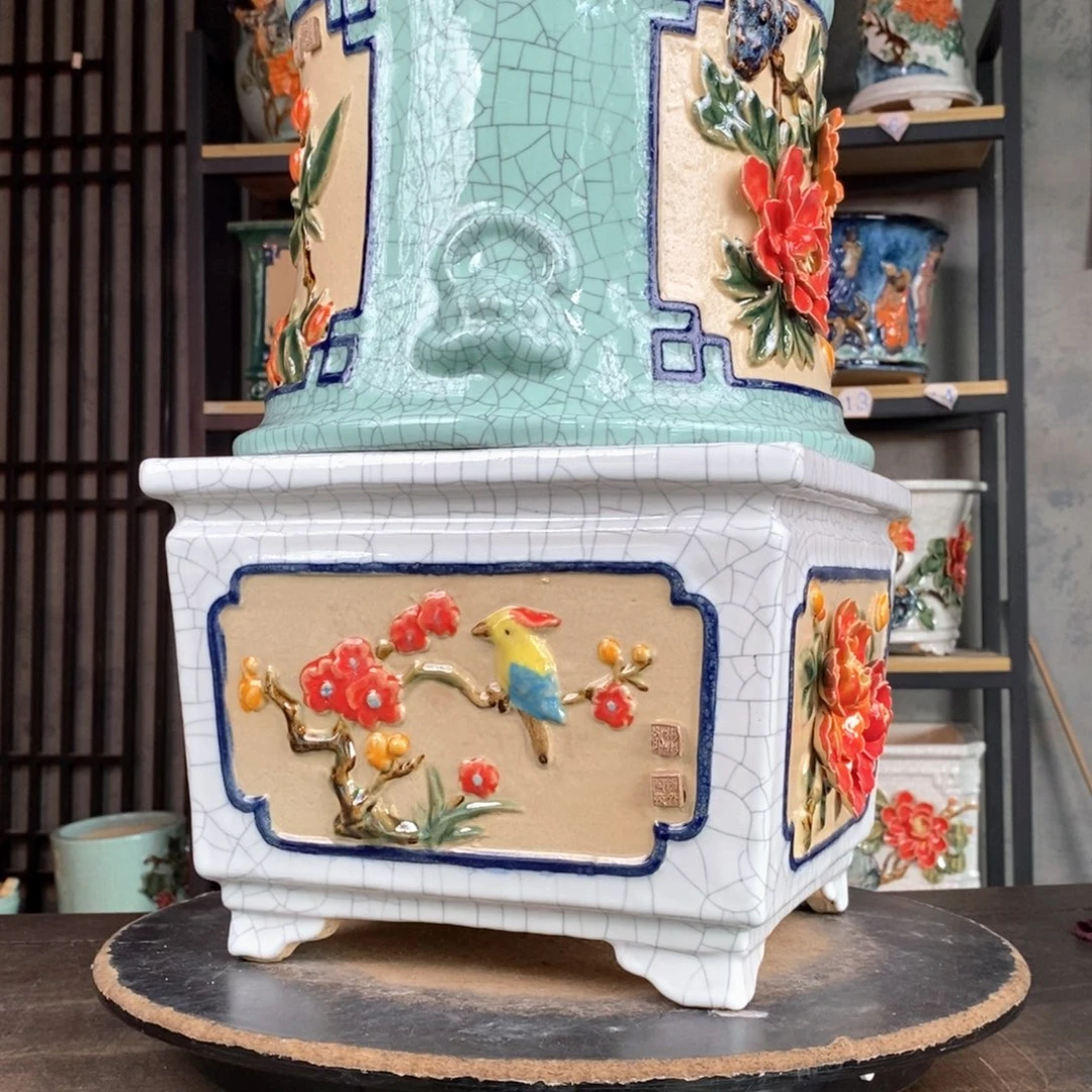 君***兰福利6。  两个盆。