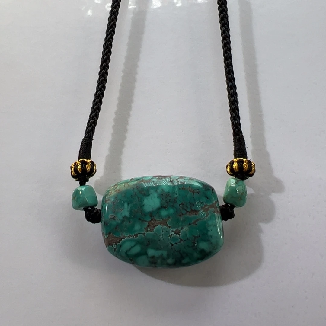 绿松石未镶嵌挂件