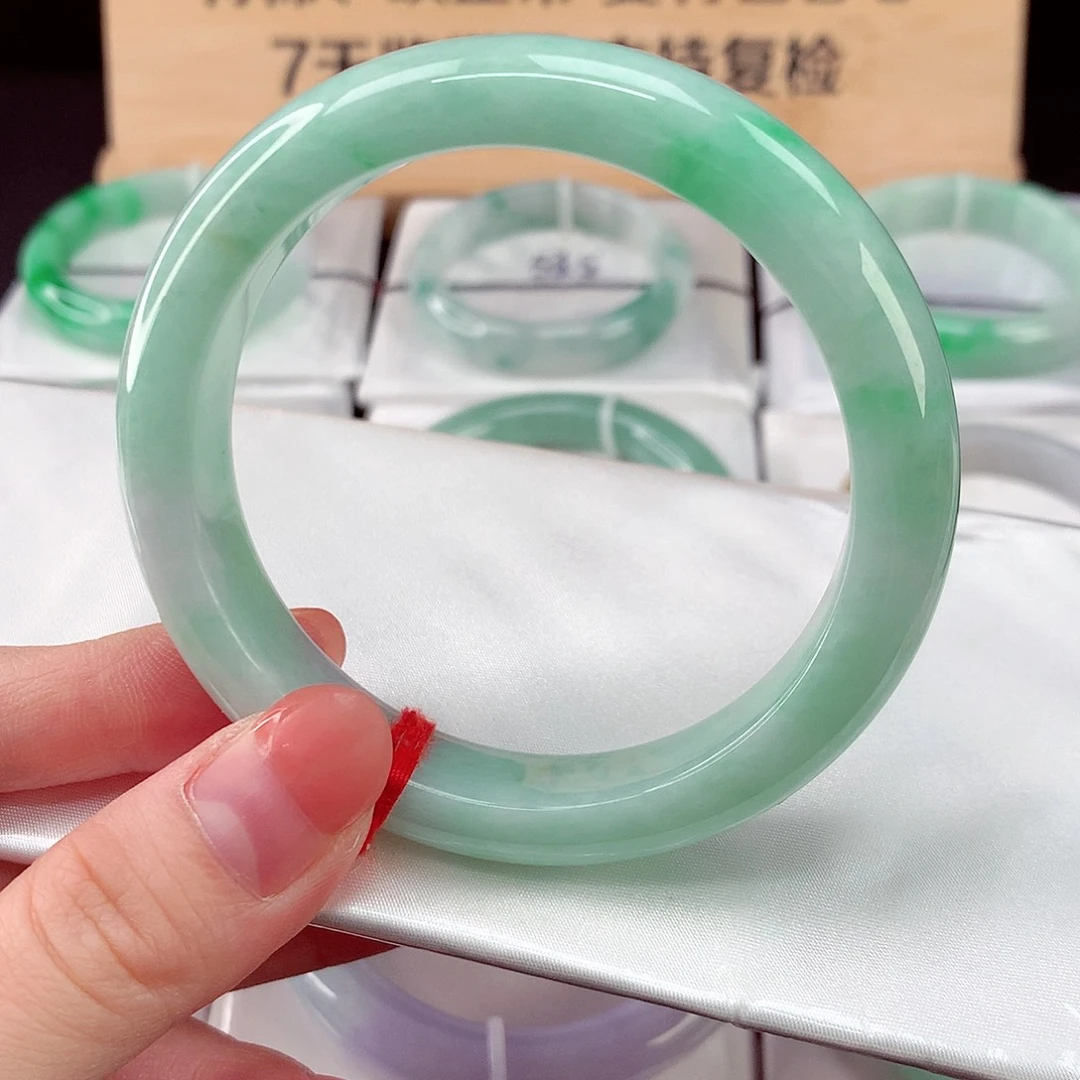 未镶嵌手镯翡翠德****达翡翠