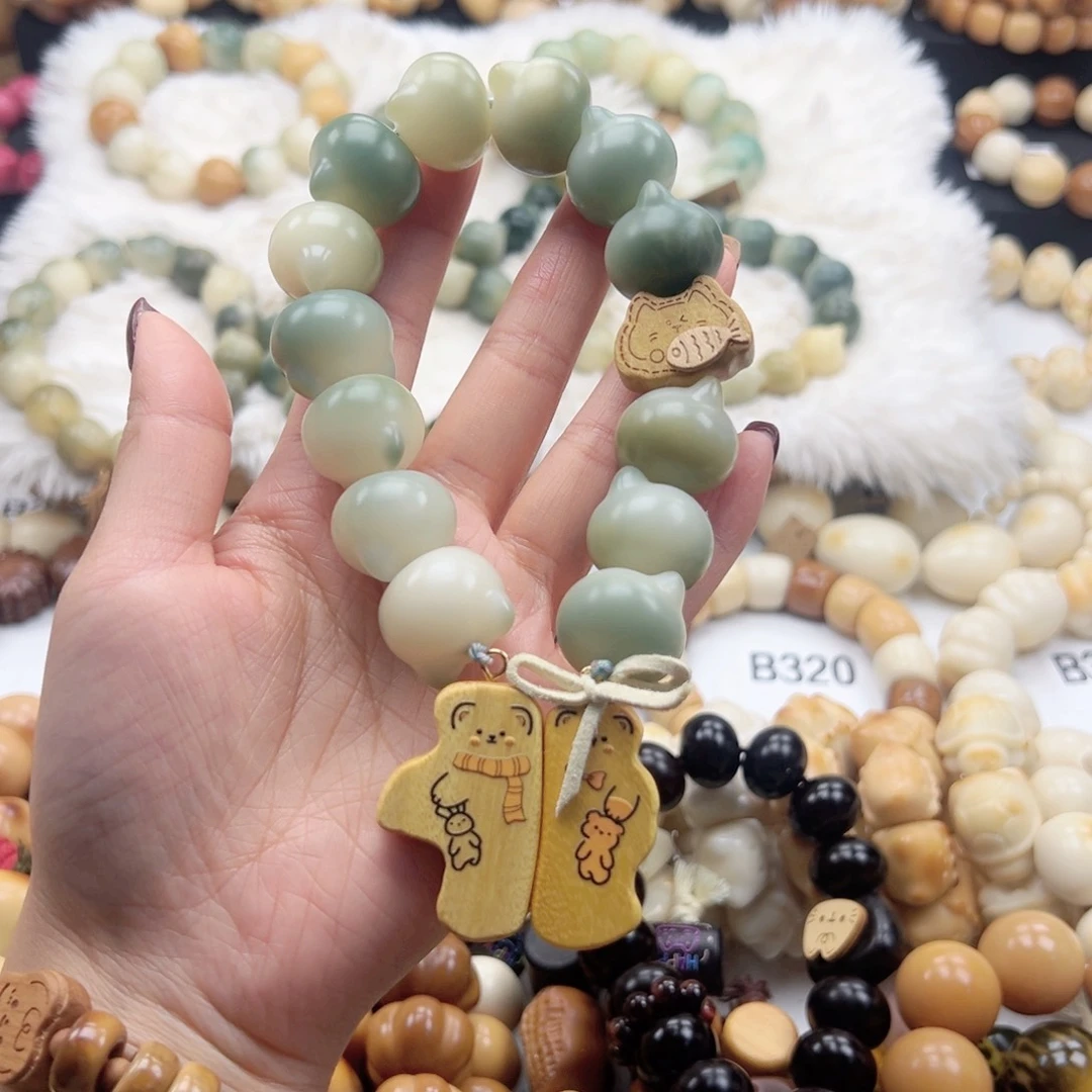 吊坠白玉菩提买*买22-23卡干磨菩提猫猫头