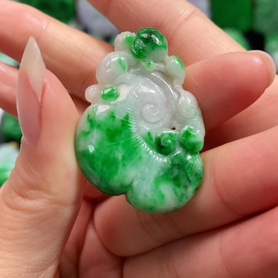 颈饰未镶嵌翡翠吊坠