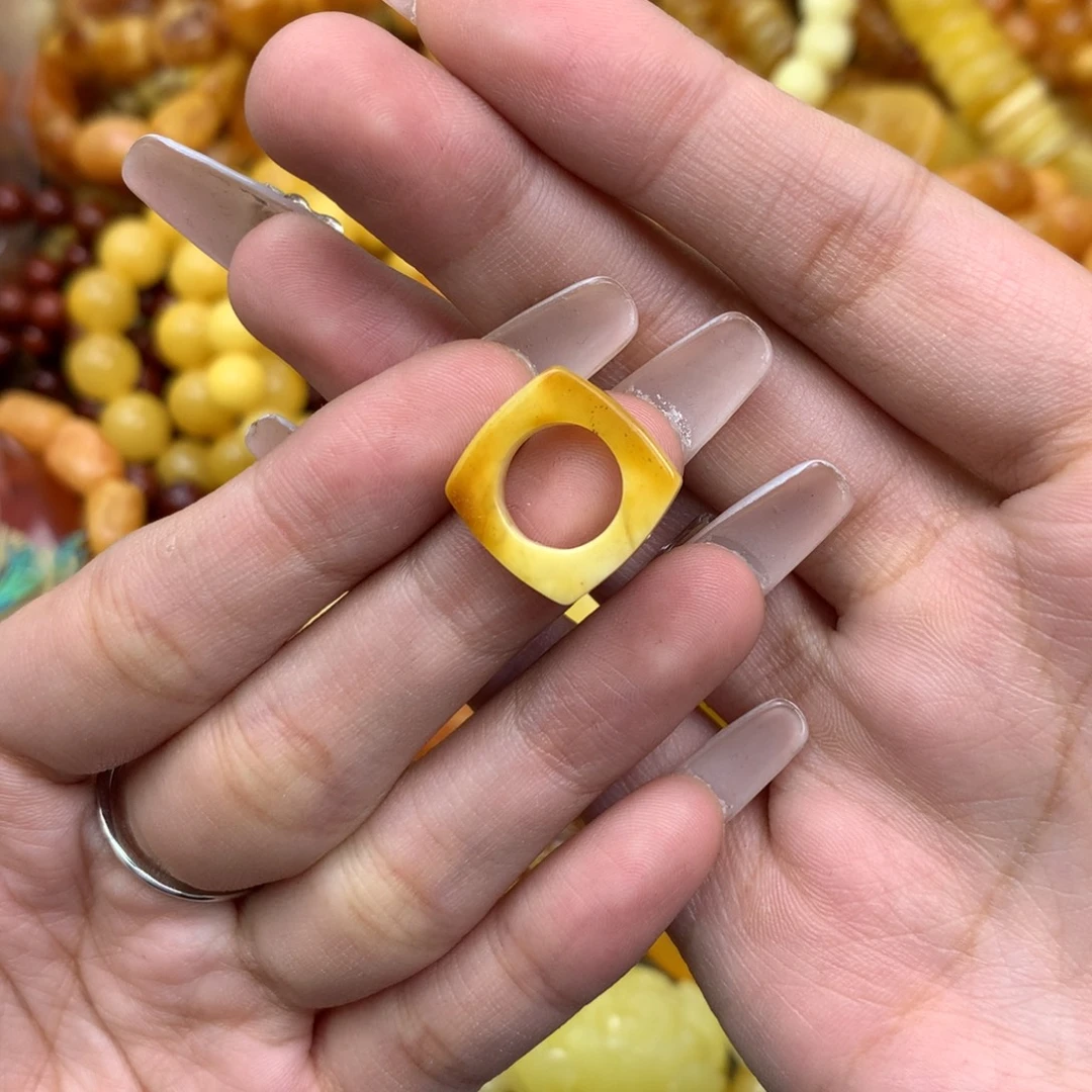 琥珀未镶嵌珠宝奇石