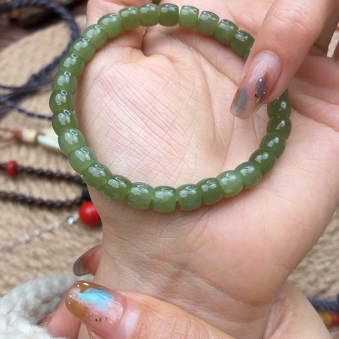 余****和田玉未镶嵌手链