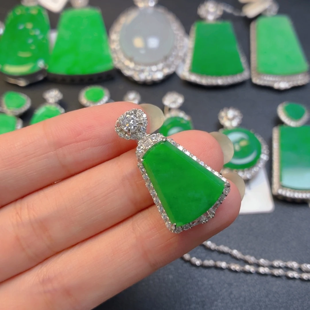 翡翠银S925镶嵌颈饰