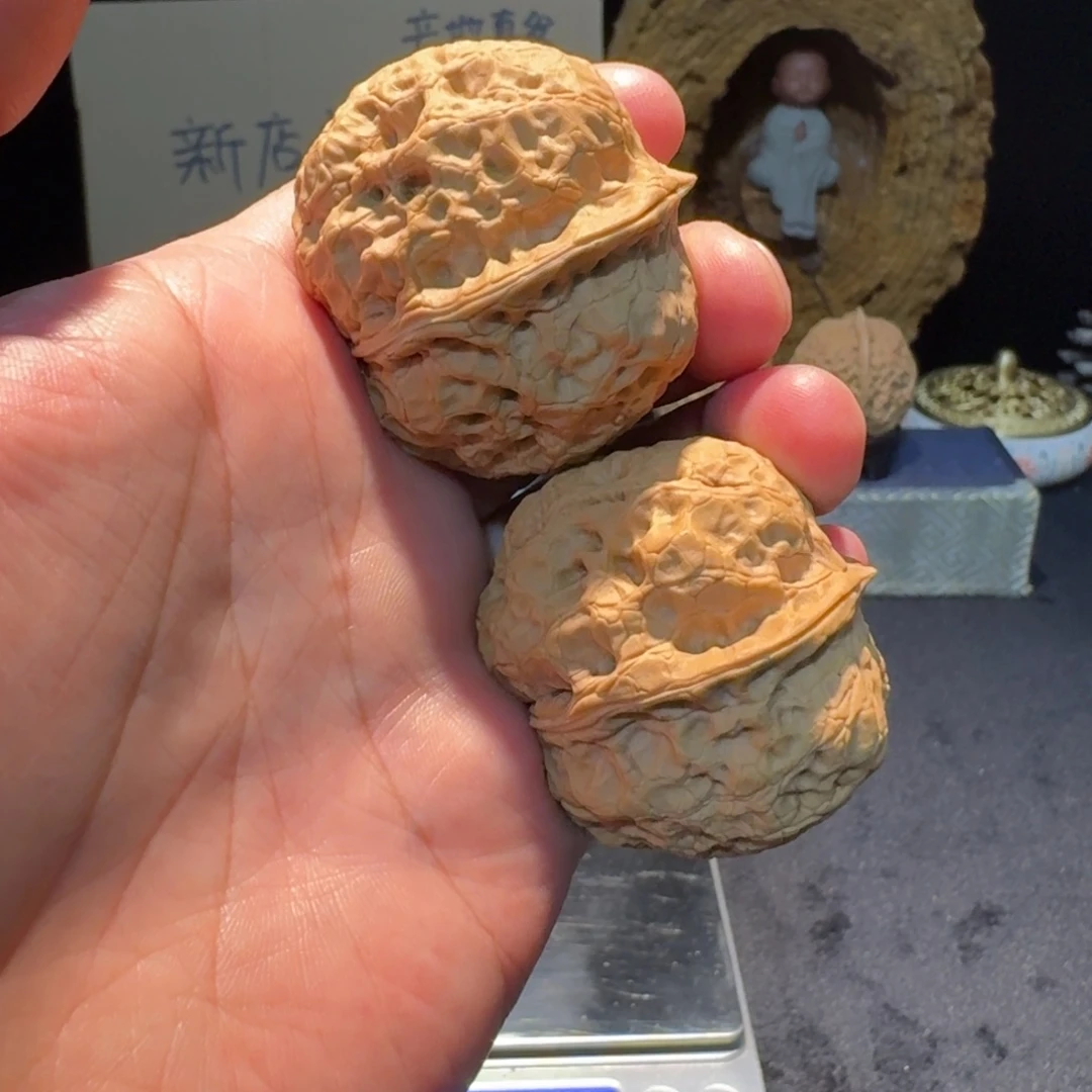 文玩核桃把件云南铁核桃45