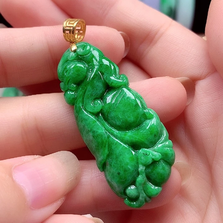 颈饰18K金镶嵌翡翠翡翠